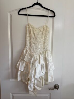 Vintage Roberta Bridal Ivory Satin-Like Dress 80s